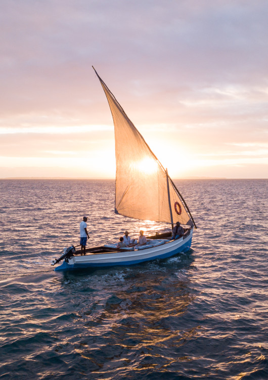 Crucero al atardecer en Dhow