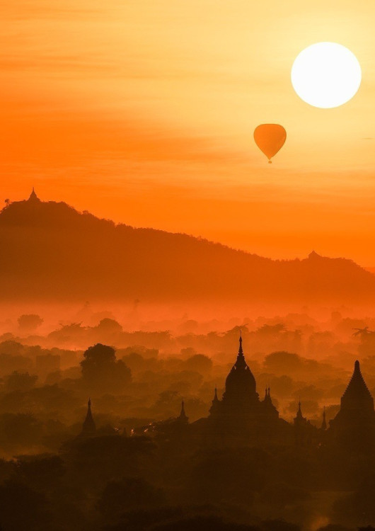 Volar en globo sobre Bagán