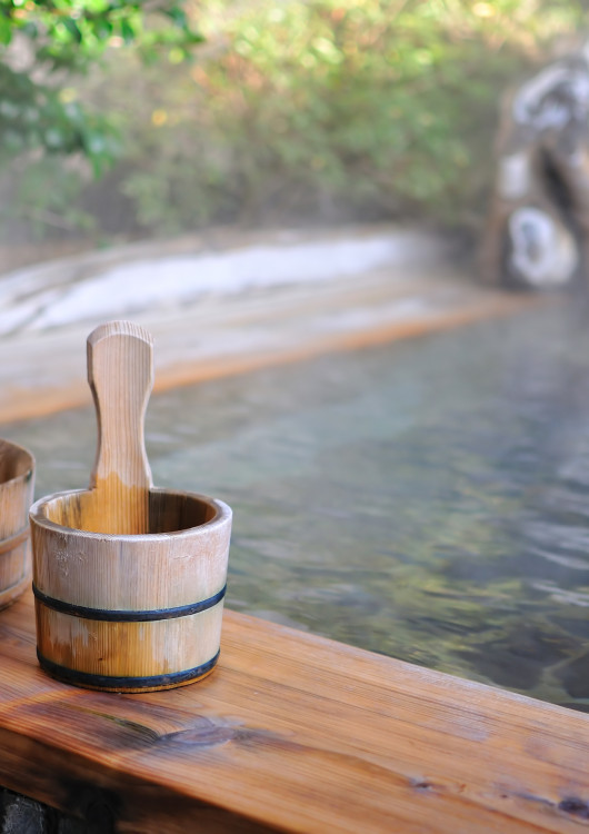 Bañarse en un "onsen" 